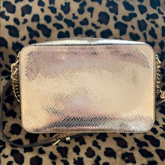 SOLD❗️Michael Kors crossbody purse - Picture 4 of 5